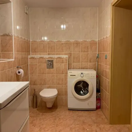 For 20 People With Jacuzzi And Large Pool *