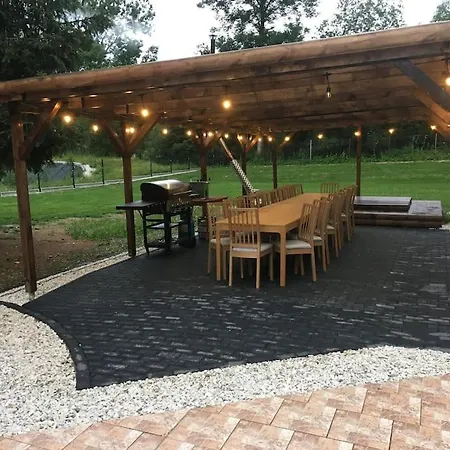 For 20 People With Jacuzzi And Large Pool Mikulovice (Jesenik)